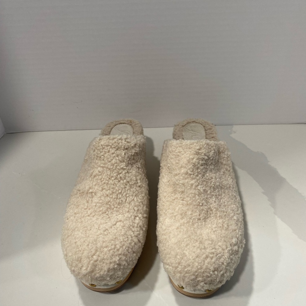J. Crew Ivory Sherpa Mule Clogs Wood Sole Studded Slip On Size 8.5